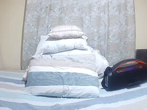 slender sweet online show from May 29, 2026, 9:40 am