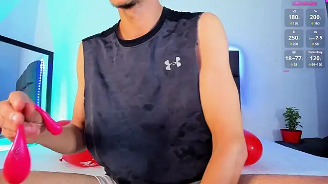 Snapshot of steven_hott8 chatting on February 14, 2025, 3:36 pm steven hott8 online show from February 14, 2025, 3:36 pm