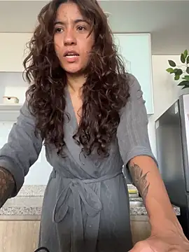 ValeriEvan online show from February 18, 2025, 1:11 pm