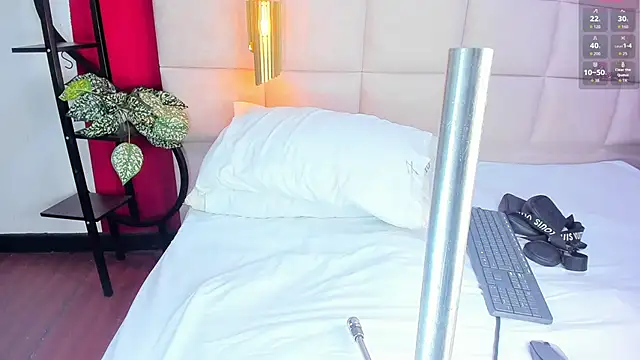 Amberluy online show from February 23, 2026, 7:33 pm