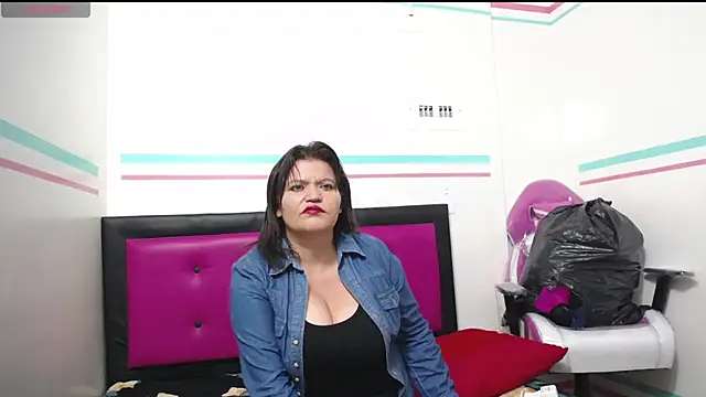 kambelroche online show from January 14, 2026, 12:11 pm