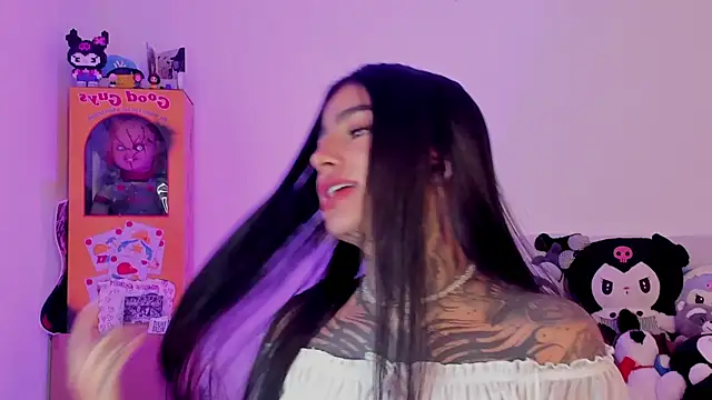 Snapshot of shadowcatt_ chatting on December 15, 2025, 10:58 pm shadowcatt online show from December 15, 2025, 10:58 pm