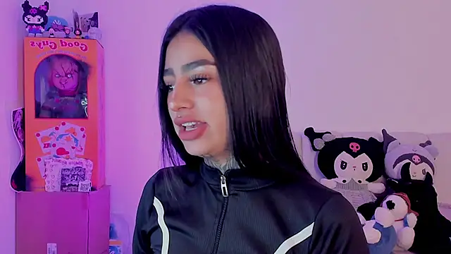 Snapshot of shadowcatt_ chatting on December 19, 2025, 8:38 pm shadowcatt online show from December 19, 2025, 8:38 pm