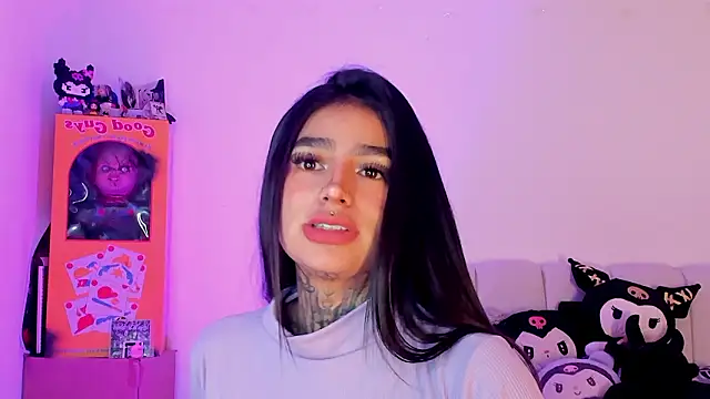 Snapshot of shadowcatt_ chatting on February 13, 2026, 10:06 pm shadowcatt online show from February 13, 2026, 10:06 pm