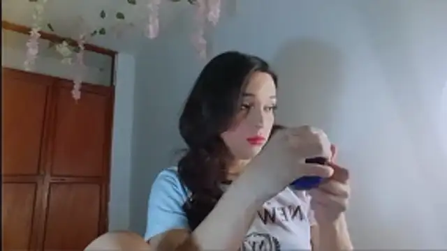 Snapshot of alexaryderr chatting on May 19, 2026, 1:28 pm alexaryderr online show from May 19, 2026, 1:28 pm