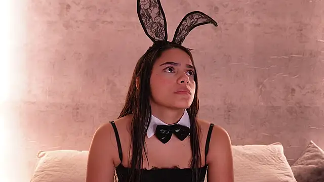 Nicky and Blake online show from October 31, 2025, 8:54 pm