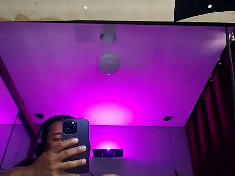 Snapshot of Ale_Mineiro chatting on March 15, 2026, 9:48 am Ale Mineiro online show from March 15, 2026, 9:48 am