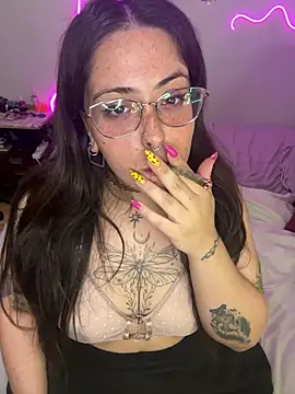 Mizztikaa online show from February 3, 2025, 4:46 am