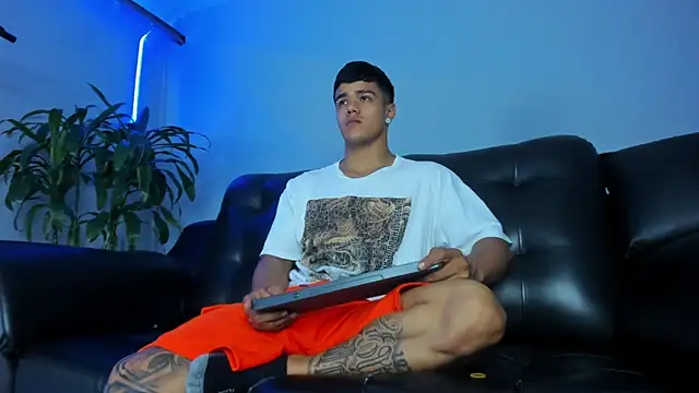 Rob saenz  online show from September 25, 2025, 2:10 pm