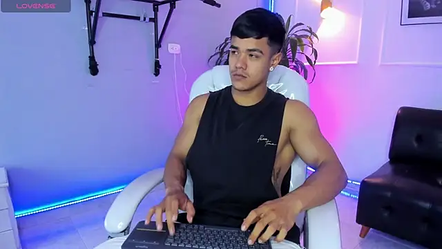 Rob saenz  online show from November 25, 2025, 2:28 pm