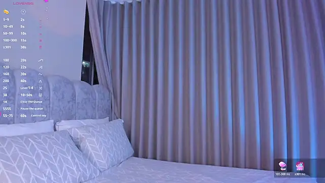 Snapshot of ashlyestone chatting on November 14, 2025, 4:33 am ashlyestone online show from November 14, 2025, 4:33 am