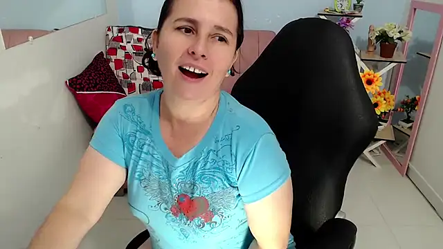 victoria jones online show from September 25, 2025, 2:10 pm