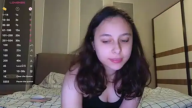 Snapshot of Agatha_Sade chatting on February 11, 2025, 6:33 pm Agatha Sade online show from February 11, 2025, 6:33 pm