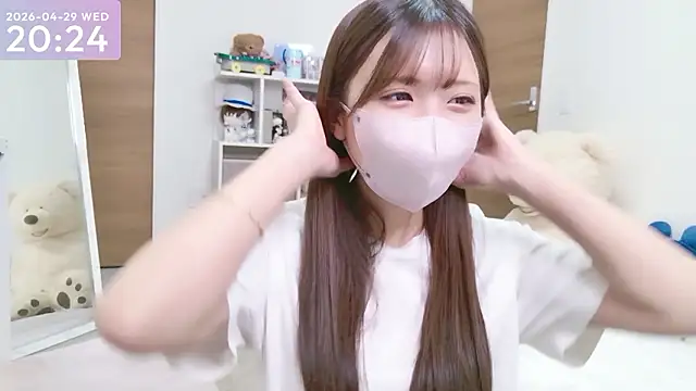 Snapshot of -SHINON- chatting on April 29, 2026, 11:25 am -SHINON- online show from April 29, 2026, 11:25 am