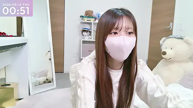 Snapshot of -SHINON- chatting on May 13, 2026, 3:53 pm -SHINON- online show from May 13, 2026, 3:53 pm
