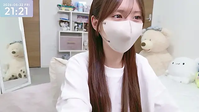 Snapshot of -SHINON- chatting on May 22, 2026, 12:22 pm -SHINON- online show from May 22, 2026, 12:22 pm