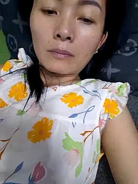 Baby-sexytits18 online show from October 22, 2025, 1:00 pm