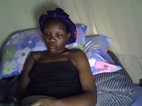 Snapshot of Sweet_serah chatting on April 9, 2026, 3:28 am Sweet serah online show from April 9, 2026, 3:28 am