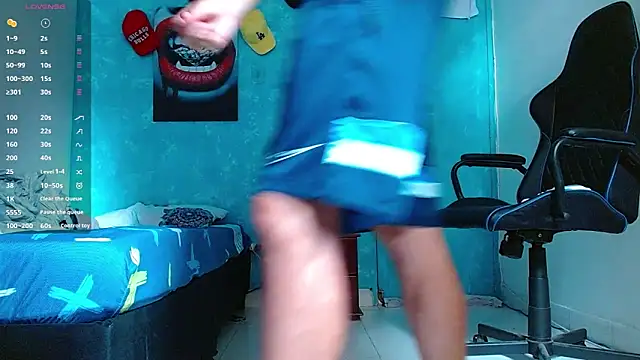 bray hotboy777 online show from December 11, 2024, 12:23 pm