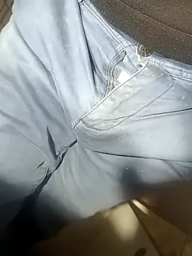 Snapshot of franko1987 chatting on March 12, 2025, 5:35 am franko1987 online show from March 12, 2025, 5:35 am