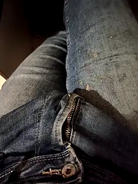 Snapshot of franko1987 chatting on February 23, 2026, 5:27 am franko1987 online show from February 23, 2026, 5:27 am