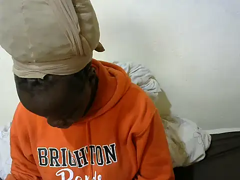 Snapshot of Thicky_kyla chatting on January 7, 2026, 7:44 am Thicky kyla online show from January 7, 2026, 7:44 am