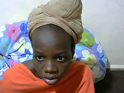 Snapshot of Thicky_kyla chatting on May 15, 2026, 12:12 pm Thicky kyla online show from May 15, 2026, 12:12 pm