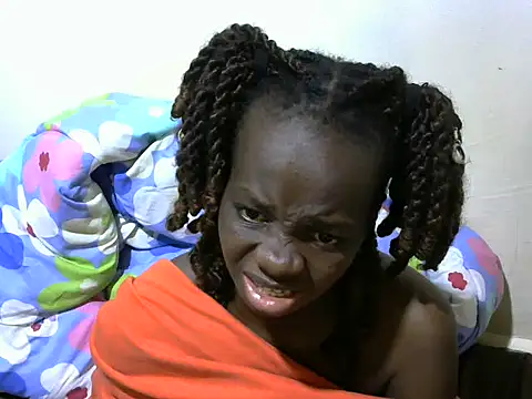 Snapshot of Thicky_kyla chatting on May 16, 2026, 12:29 am Thicky kyla online show from May 16, 2026, 12:29 am