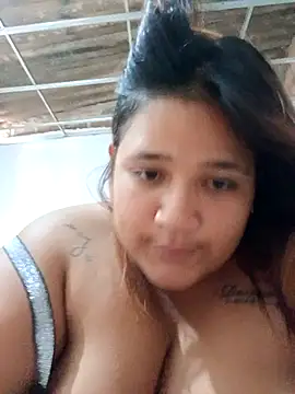 Snapshot of labeby2 chatting on October 24, 2025, 8:27 pm labeby2 online show from October 24, 2025, 8:27 pm