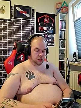 PupW0lfy online show from January 30, 2025, 3:29 pm