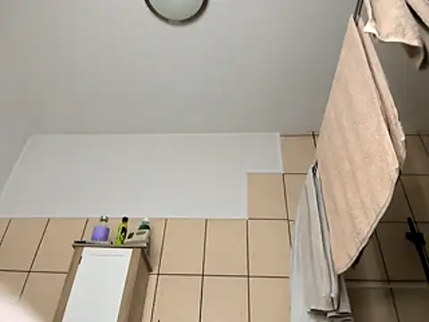 Snapshot of Milky_hairy_mommy chatting on November 15, 2025, 8:27 pm Milky hairy mommy online show from November 15, 2025, 8:27 pm