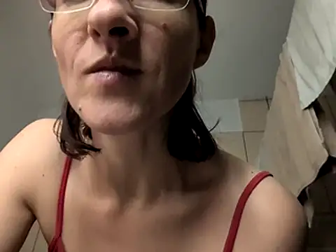 Snapshot of Milky_hairy_mommy chatting on November 29, 2025, 8:45 pm Milky hairy mommy online show from November 29, 2025, 8:45 pm