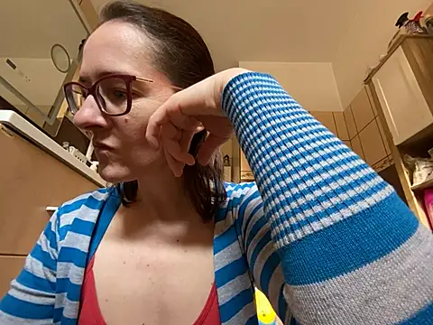 Milky hairy mommy online show from March 5, 2026, 7:04 am