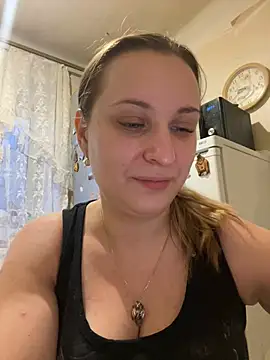 Snapshot of OlgaBuzzz chatting on December 18, 2024, 2:42 am OlgaBuzzz online show from December 18, 2024, 2:42 am