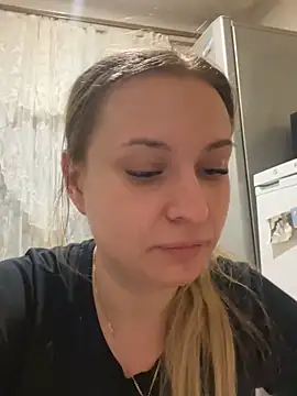 Snapshot of OlgaBuzzz chatting on March 3, 2025, 12:48 pm OlgaBuzzz online show from March 3, 2025, 12:48 pm