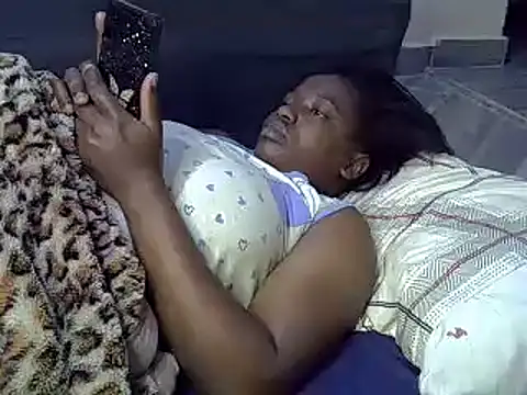 sweet gal01 online show from December 10, 2024, 1:43 am