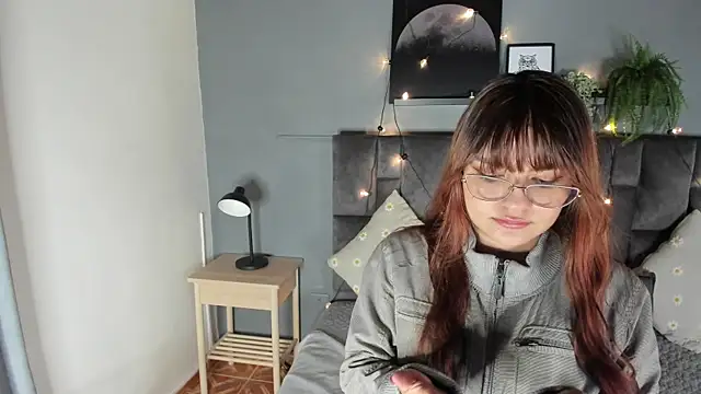 Snapshot of AbbyWathson chatting on November 19, 2025, 11:43 am AbbyWathson online show from November 19, 2025, 11:43 am