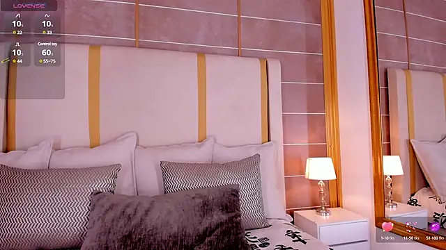 Snapshot of CamilaFoox1 chatting on January 22, 2025, 11:56 am CamilaFoox1 online show from January 22, 2025, 11:56 am