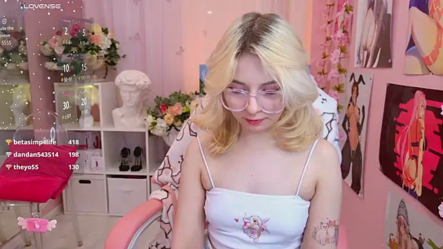 Coconut Mia online show from January 17, 2025, 1:47 am