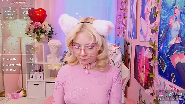 Coconut Mia online show from February 14, 2025, 10:25 pm