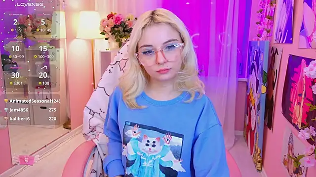 Coconut Mia online show from March 1, 2025, 3:43 am