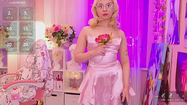 Coconut Mia online show from March 5, 2025, 9:15 pm