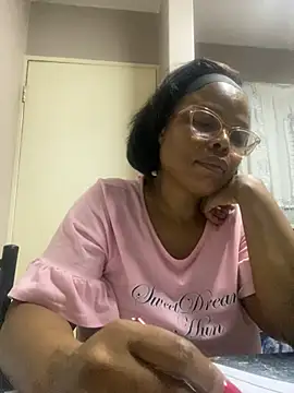 Nomthie online show from March 22, 2025, 11:20 pm