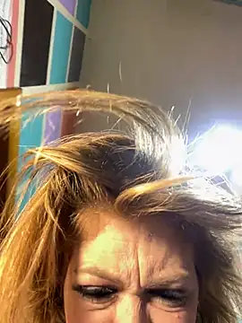 Blondebeauty6996 online show from December 10, 2024, 8:30 am