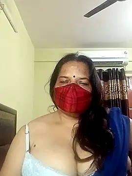Snapshot of IndianAngle chatting on February 1, 2025, 8:05 pm IndianAngle online show from February 1, 2025, 8:05 pm
