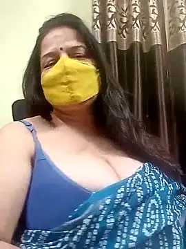 Snapshot of IndianAngle chatting on October 31, 2025, 8:32 pm IndianAngle online show from October 31, 2025, 8:32 pm