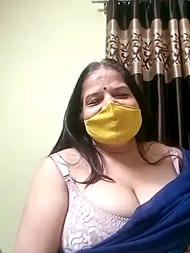 Snapshot of IndianAngle chatting on December 4, 2025, 9:01 pm IndianAngle online show from December 4, 2025, 9:01 pm