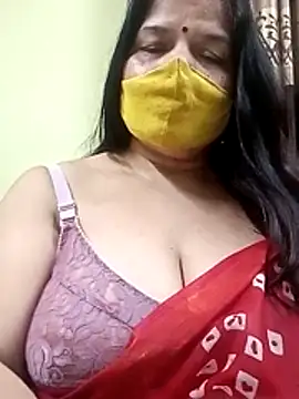 Snapshot of IndianAngle chatting on February 1, 2026, 8:07 pm IndianAngle online show from February 1, 2026, 8:07 pm