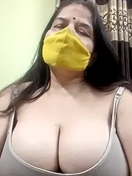 Snapshot of IndianAngle chatting on February 4, 2026, 8:25 pm IndianAngle online show from February 4, 2026, 8:25 pm