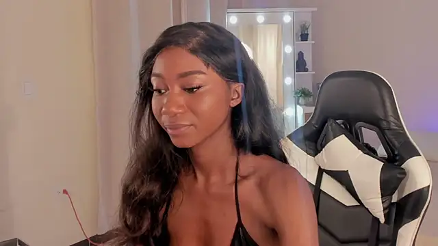 Snapshot of SavannahWildee chatting on March 4, 2025, 12:44 pm SavannahWildee online show from March 4, 2025, 12:44 pm